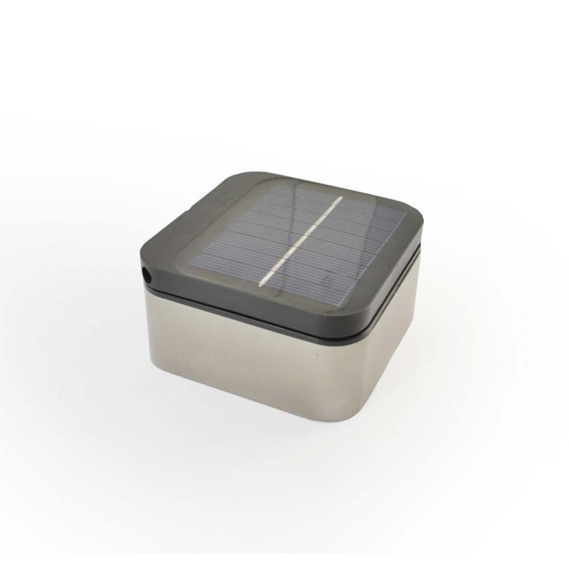 solcelle lampe til mur